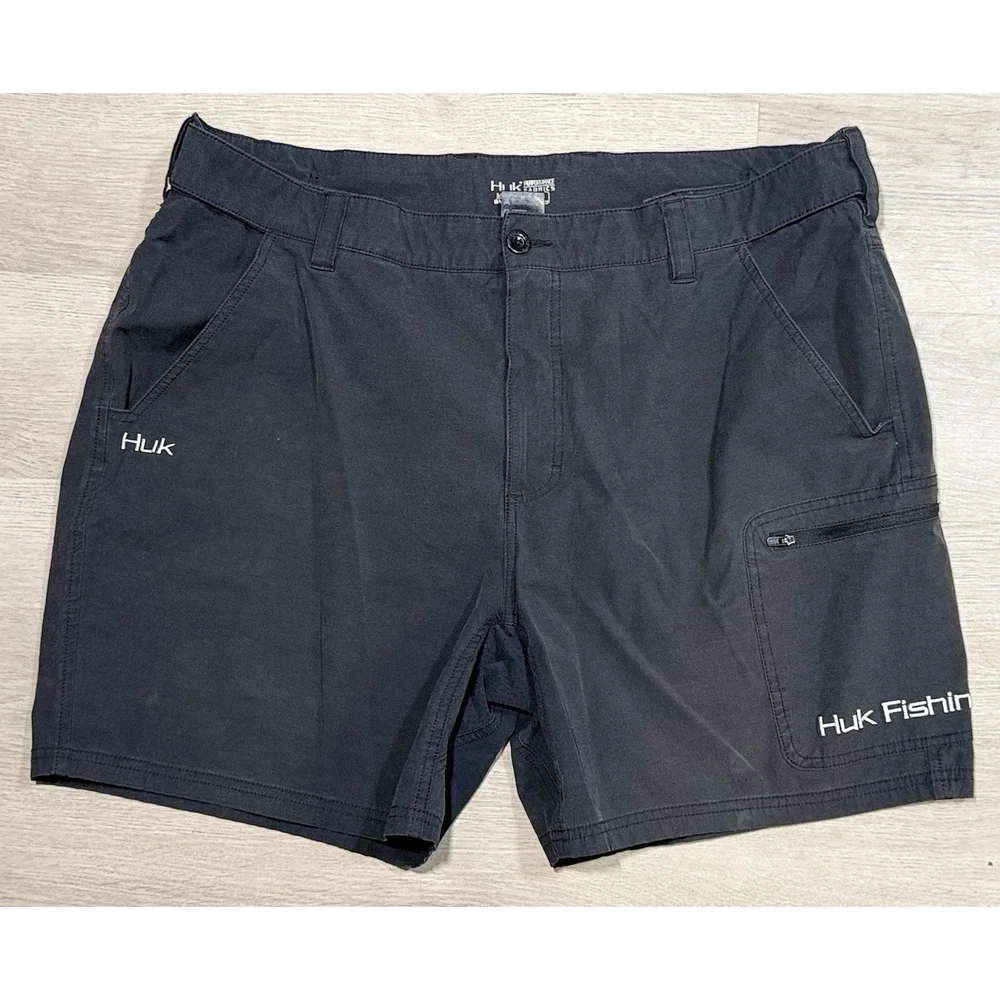 Huk Next Level Performance Fishing Shorts Men's 2XL Black Cargo Utility Stretch